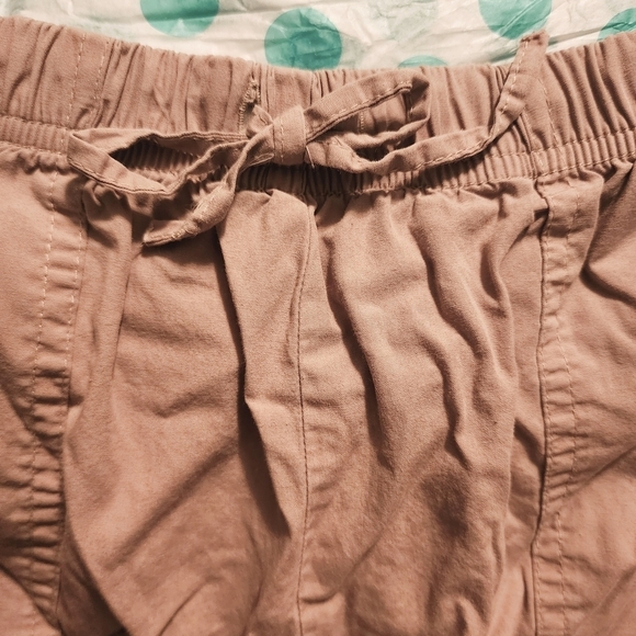 Motherhood Maternity Casual Beige Khaki Capri Cargo Pants Medium M Drawstring - Picture 5 of 10